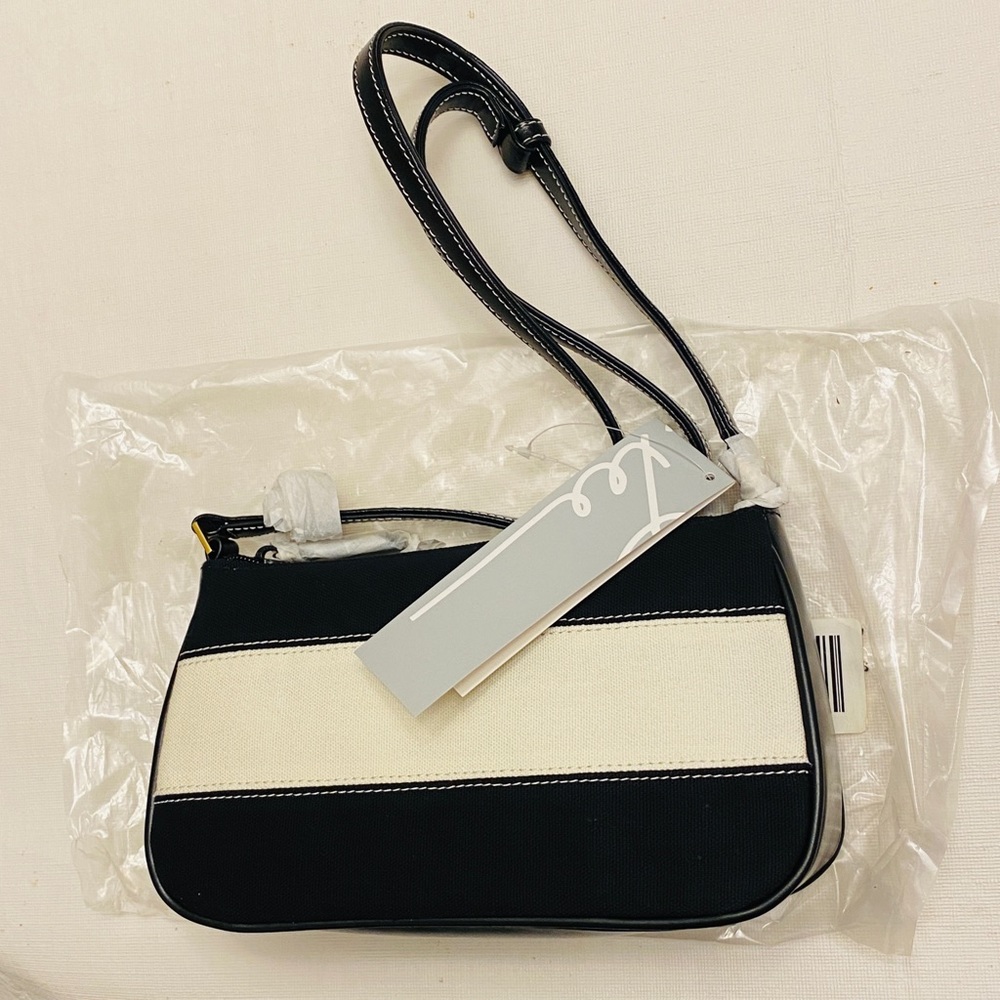 Lifestyles By Kathie Lee Collection Black White Carry Purse Hand Bag Brand New